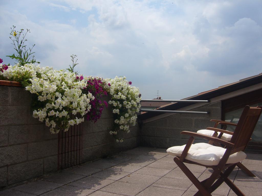 The Flower Garden Scanzorosciate Bagian luar foto